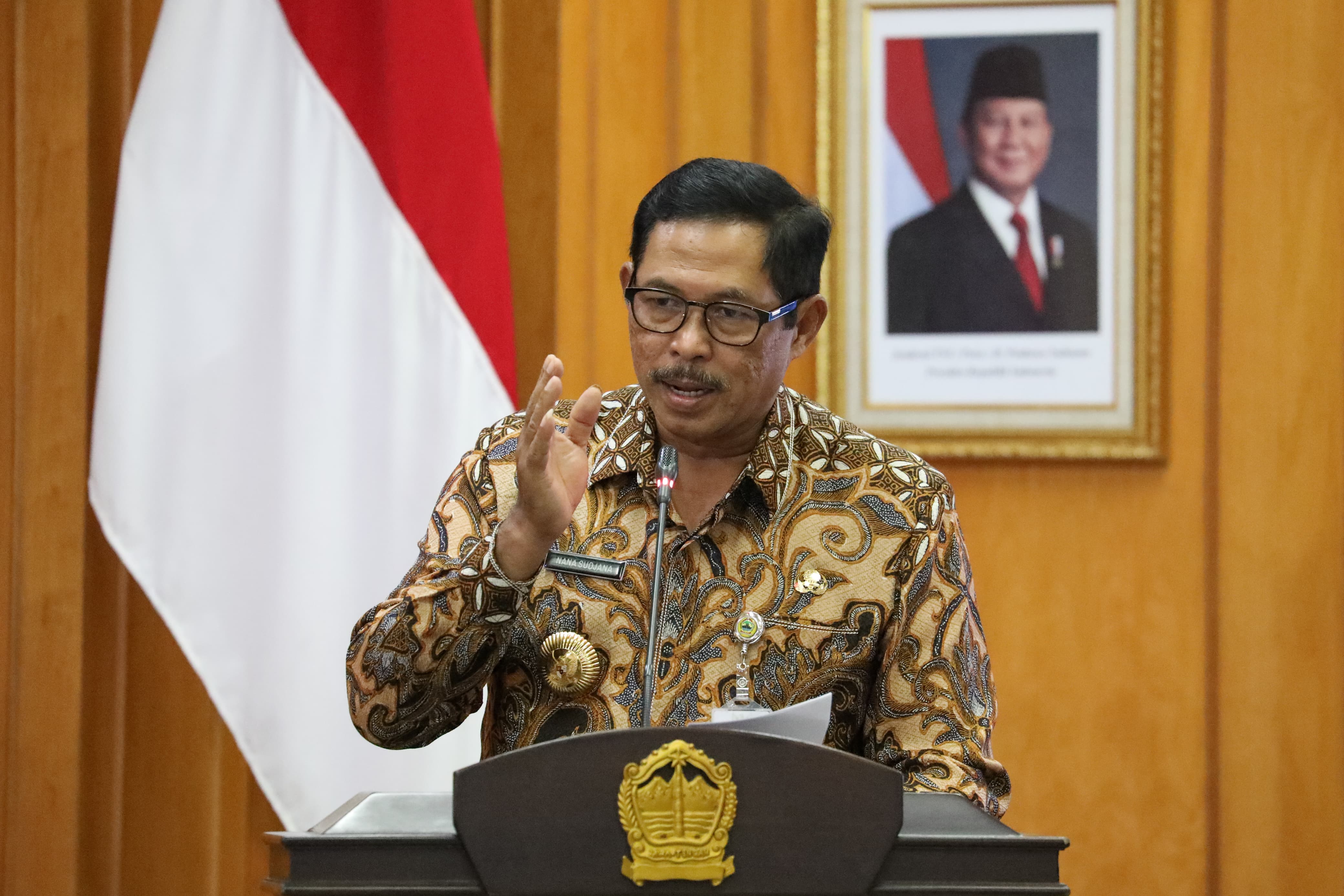 Lantik Pejabat Fungsional, Pesan Pj Gubernur Jateng: Kerja Cerdas, Ikhlas, dan Jaga Integritas